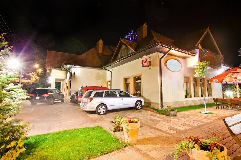 Hotel Zalesie Бохня Экстерьер фото